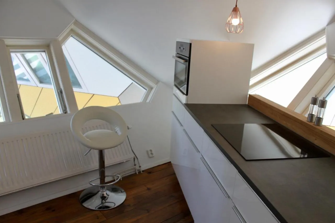 Cubehouse City-Centre Rotterdam Hotel 0*,